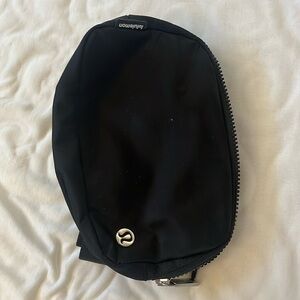 NWT lululemon everywhere belt bag